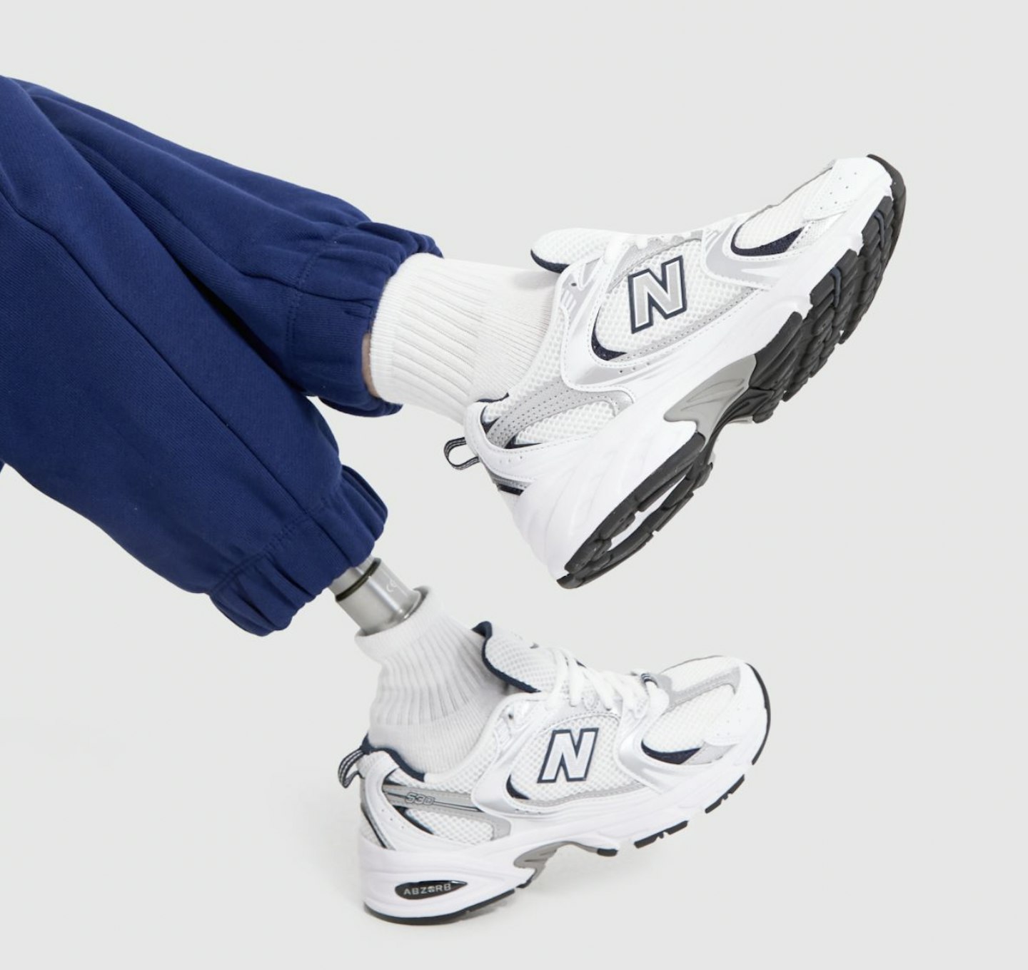 New Balance White & Silve 530 Trainers
