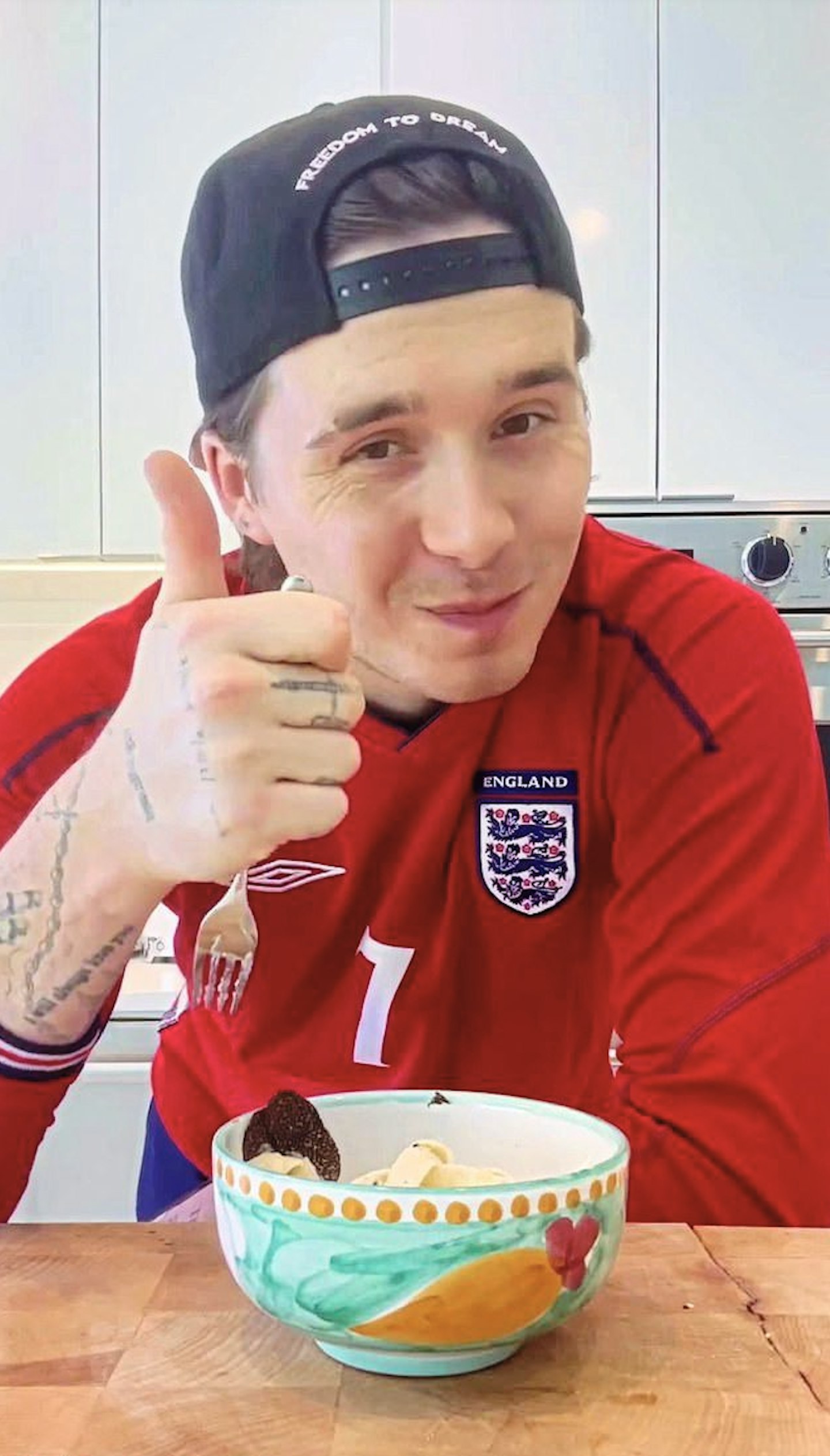 brooklyn beckham cooking