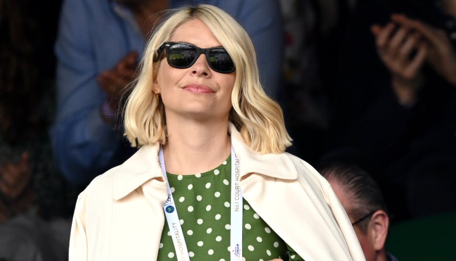 Holly Willoughby’s plea to her celeb pals | Flipboard