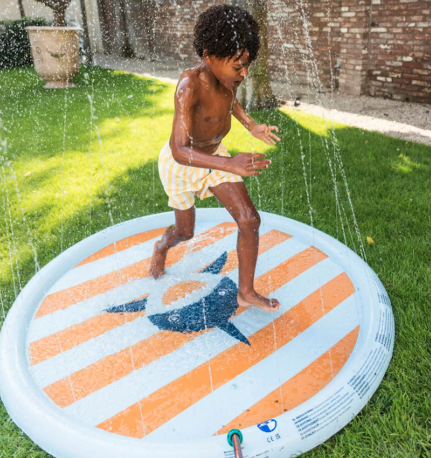 Swim Essentials Shark Sprinkler Mat