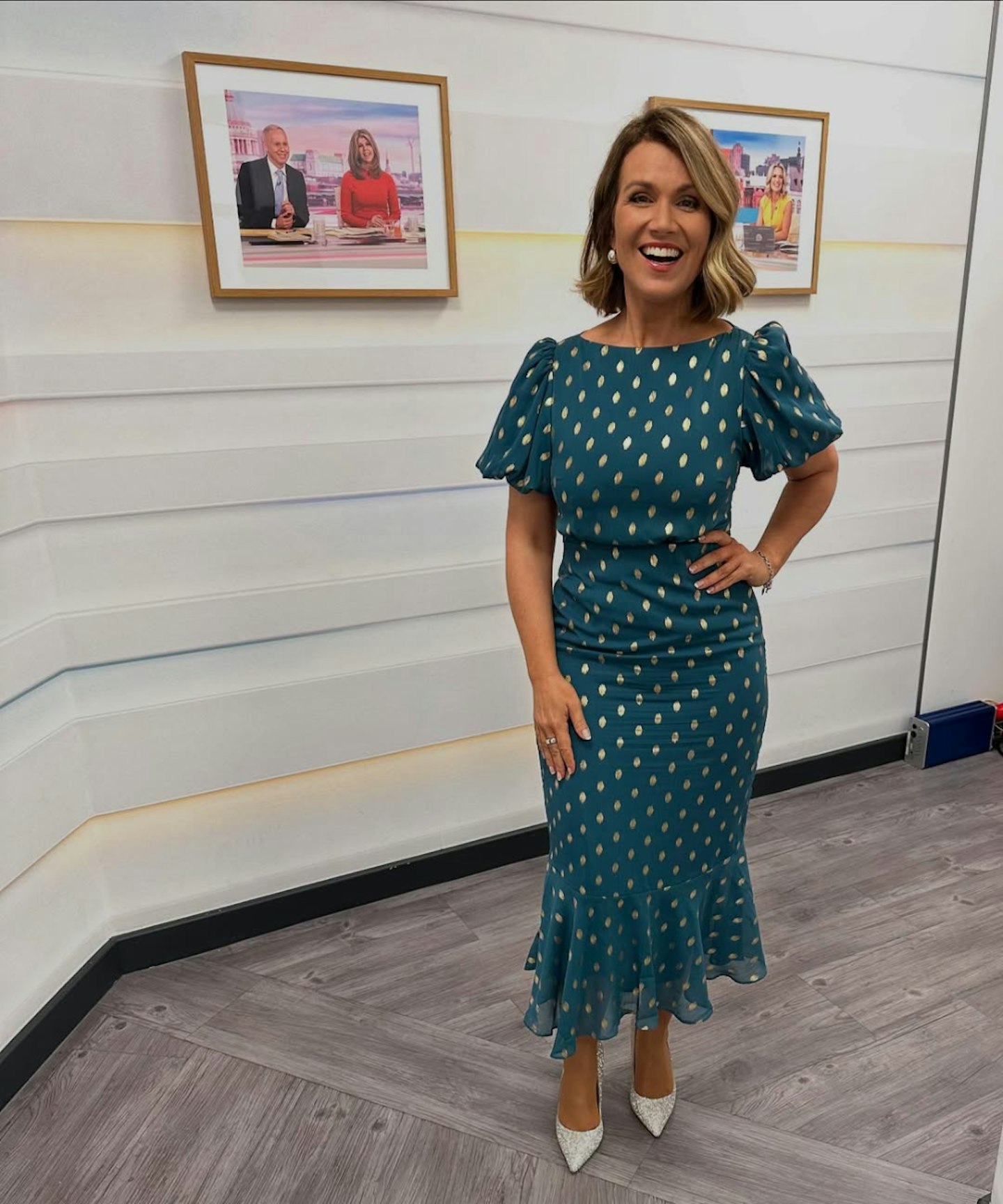 susanna reid teal and gold dress