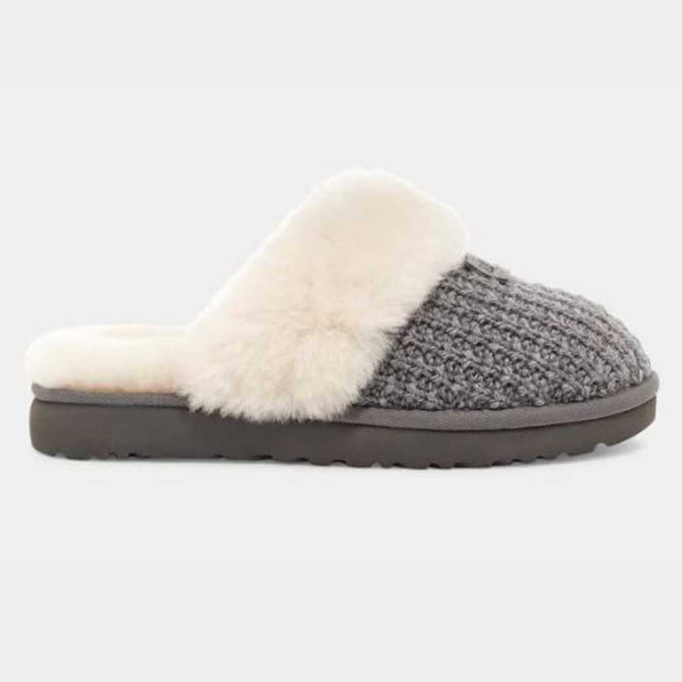 11 Best UGG Slippers 2023 Closer