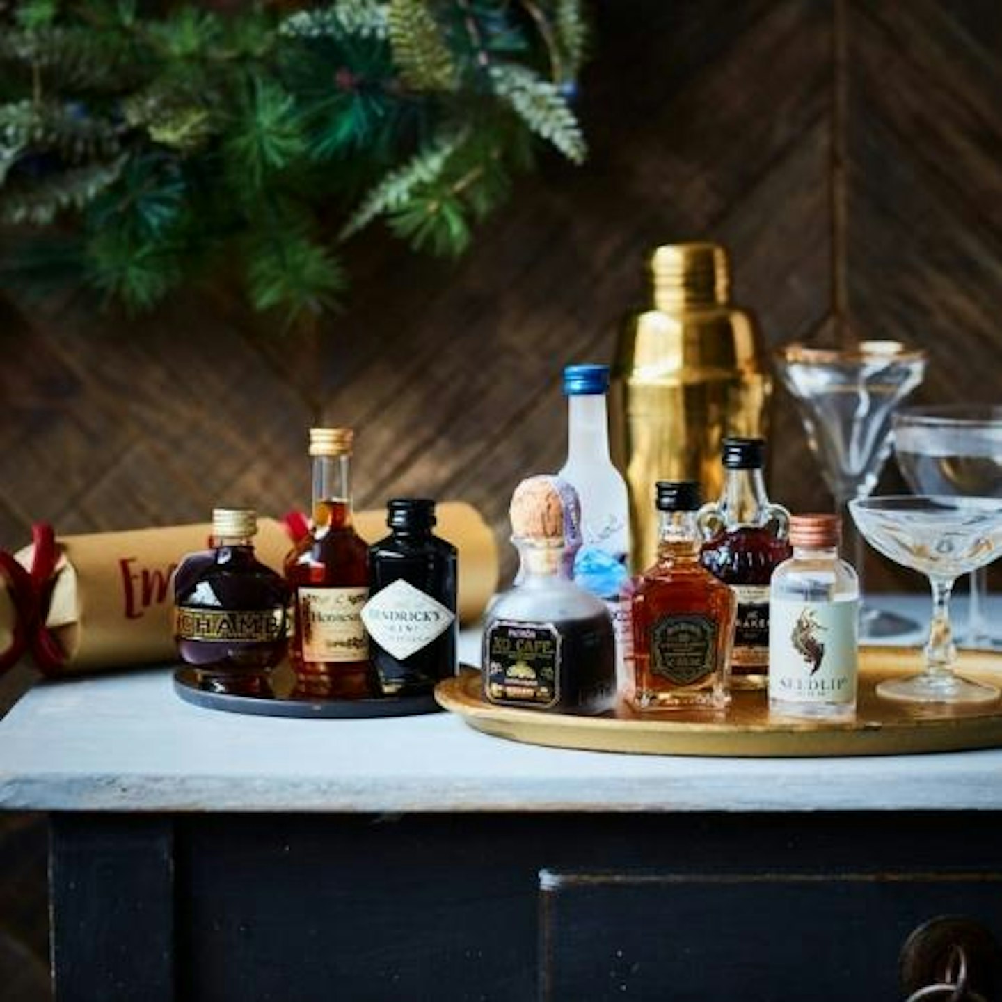 Luxury Personalised Christmas Crackers: Premium Spirits - Pack of 1 to 6