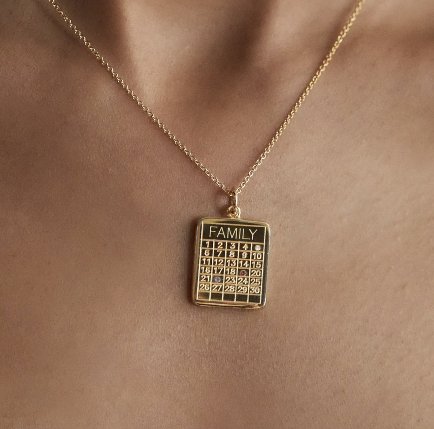 rsonalised Family Calendar Necklace