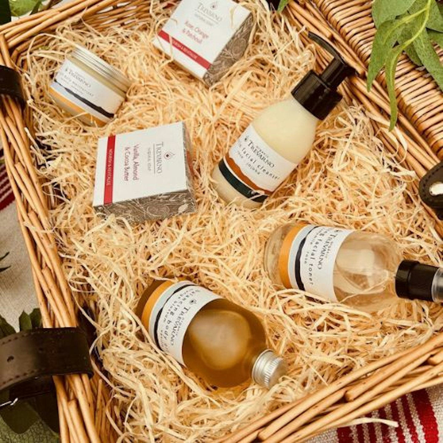 Botanicals Hamper For Your Face