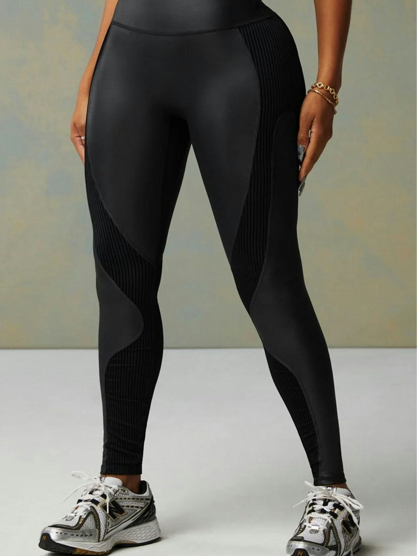 Motion 365+ Contour High-Waisted Leggings