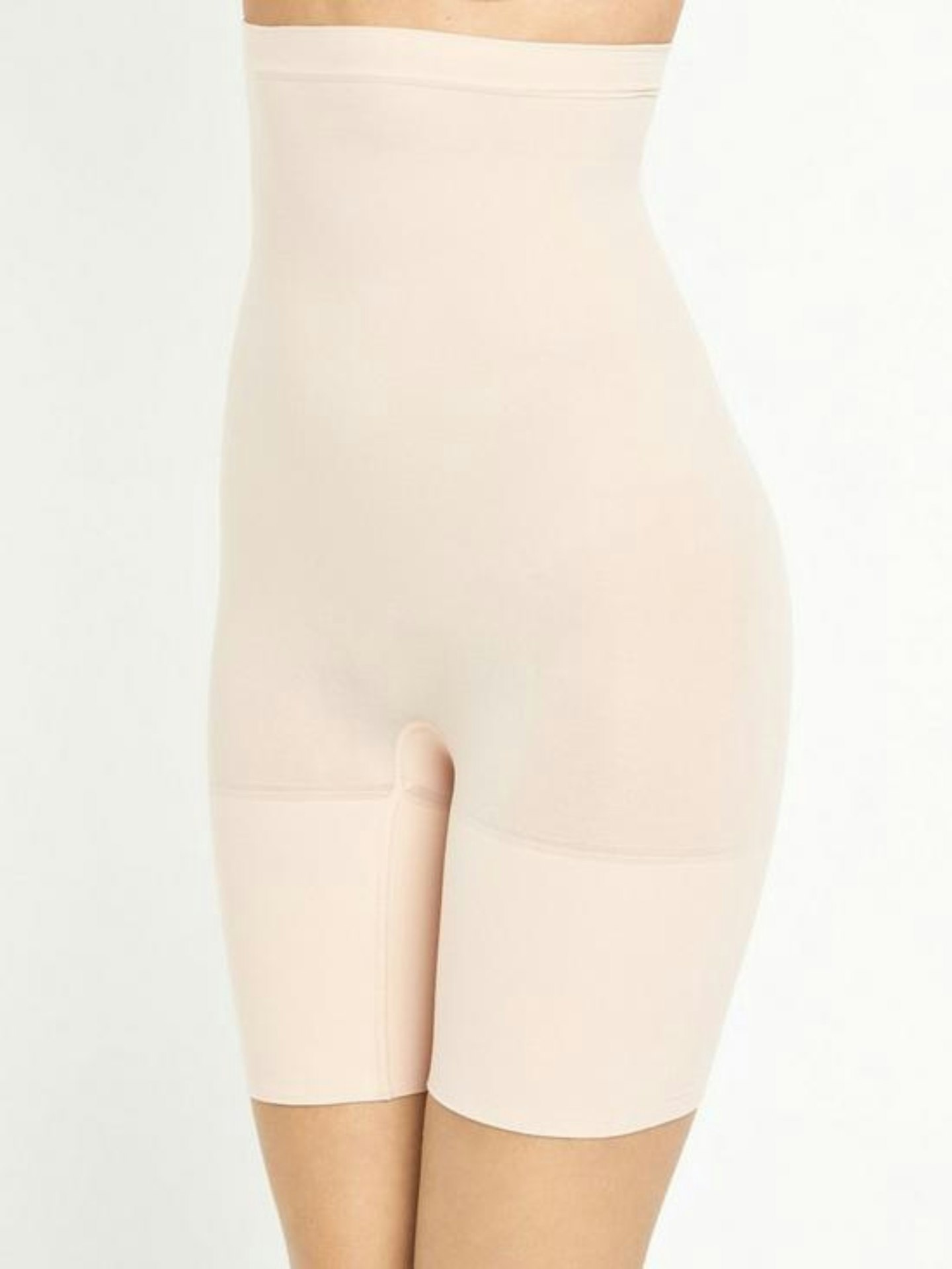 Shapewear & Fajas Colombianas: Truly Invisible Hi-Waist Control Panty Short  