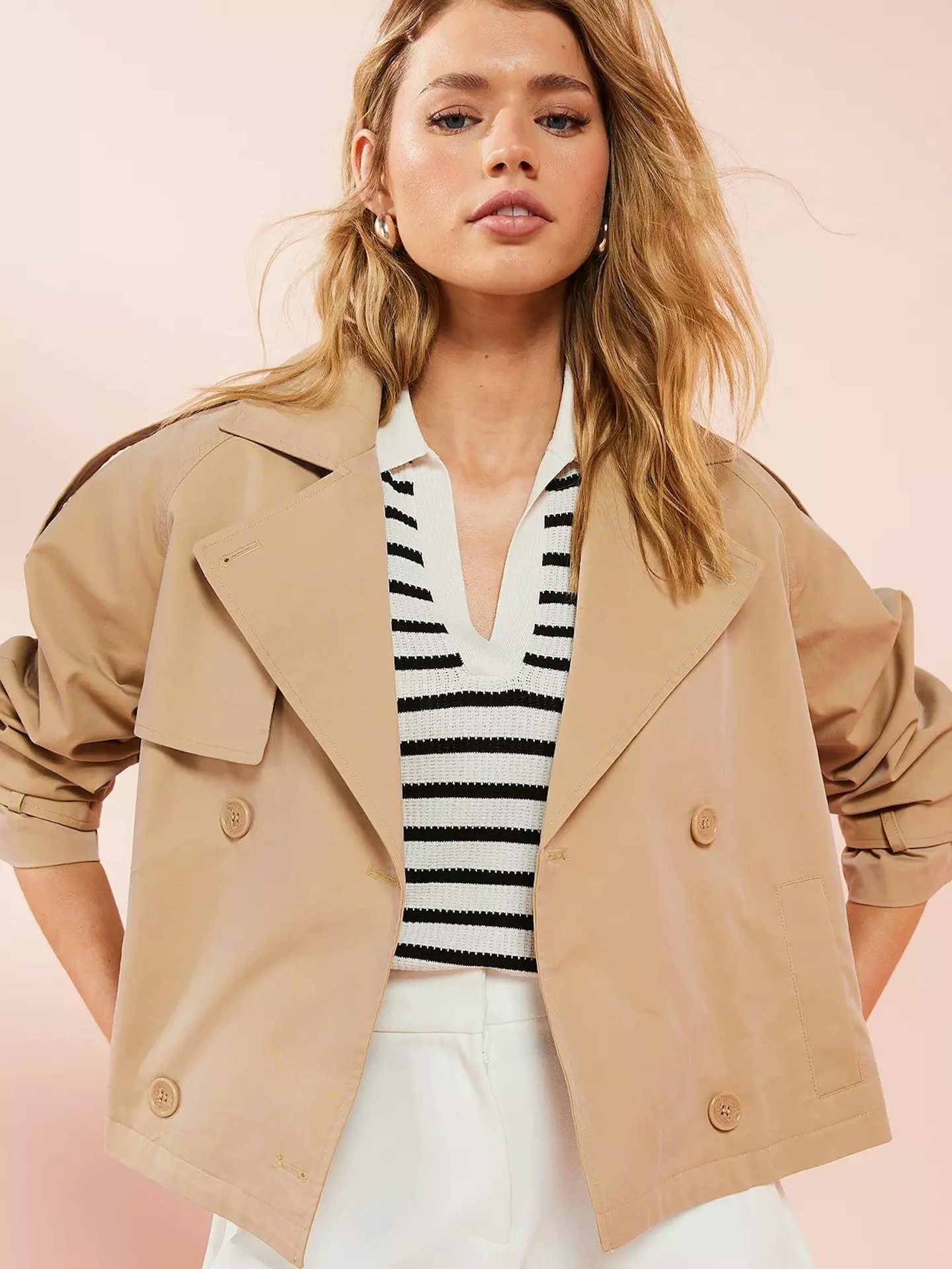 V by Very Cropped Trench