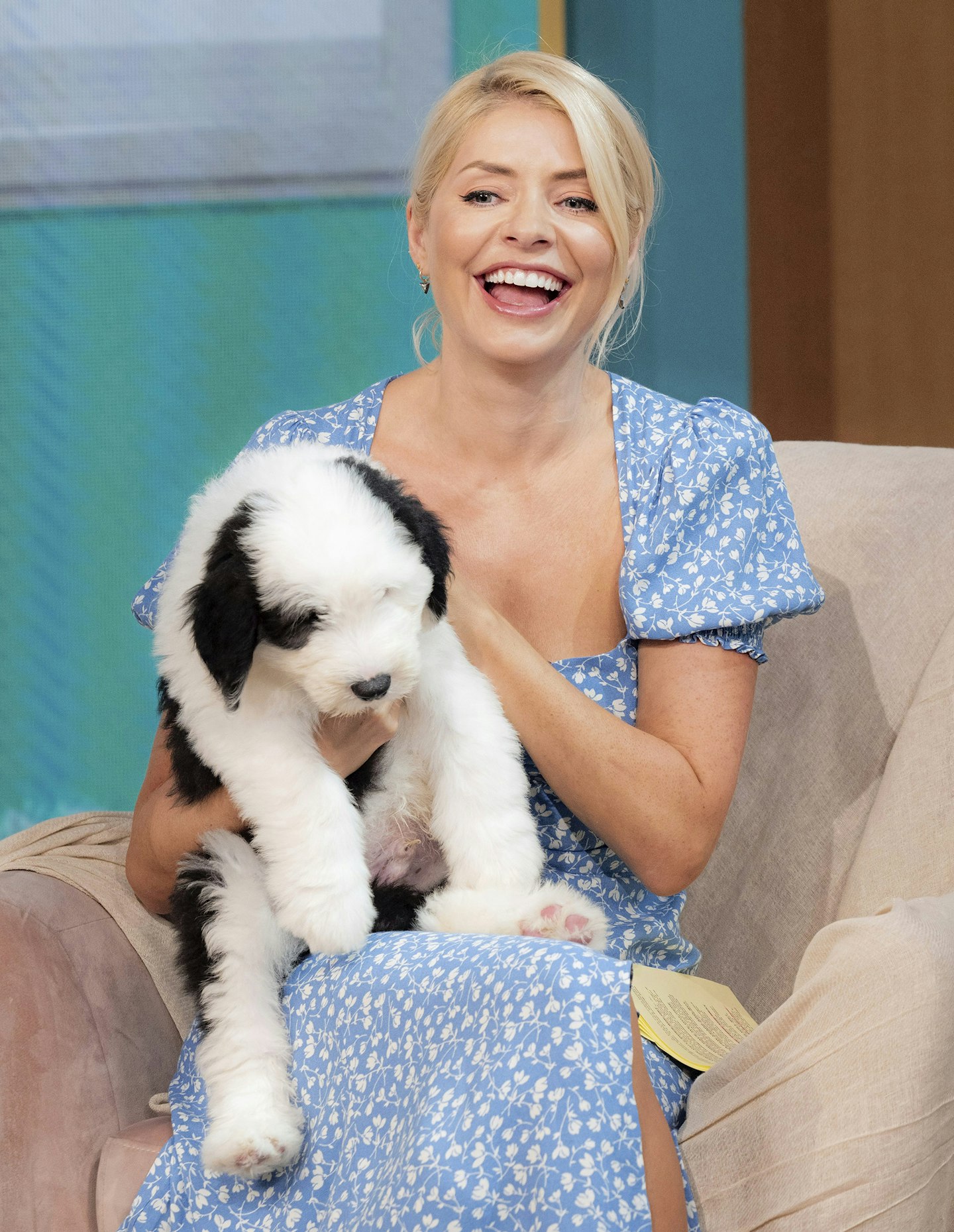 Holly Willoughby and a cute puppy