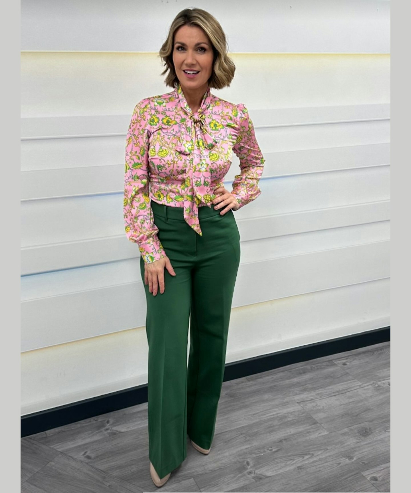 susanna-reid-GMB-bow-blouse-pattern-green-trousers