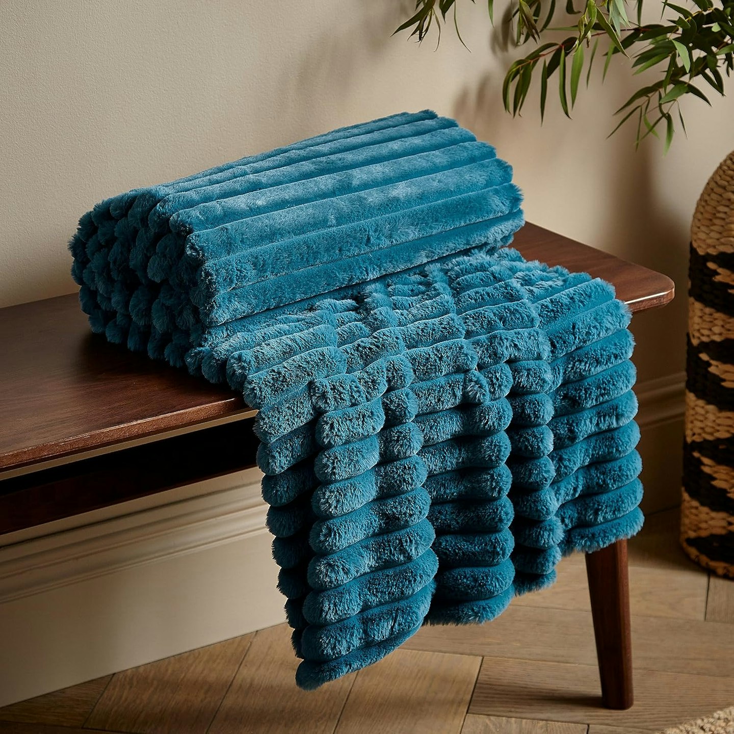 Catherine Lansfield Ribbed Fleece Blanket