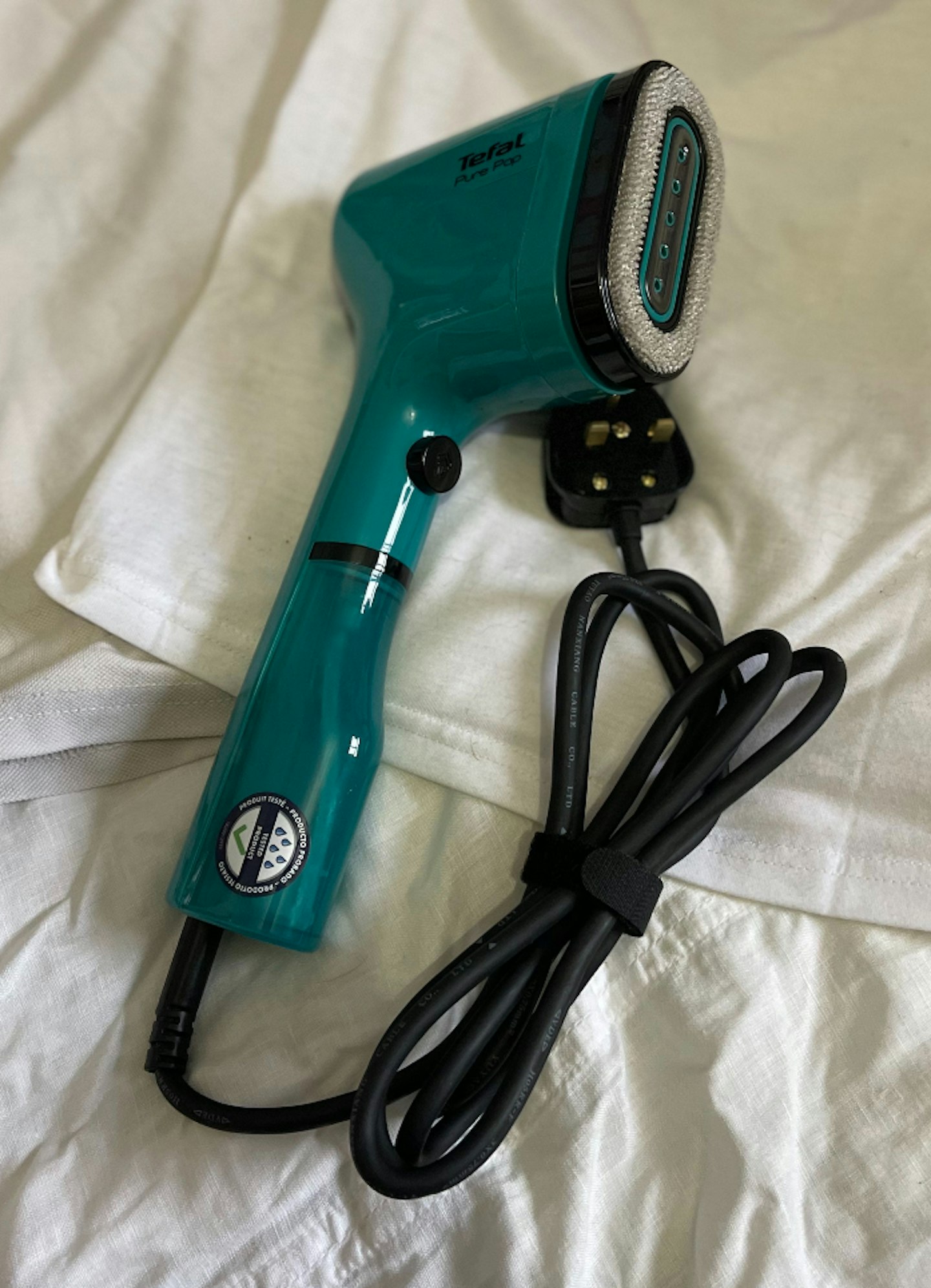 Tefal Pure Pop clothes steamer 