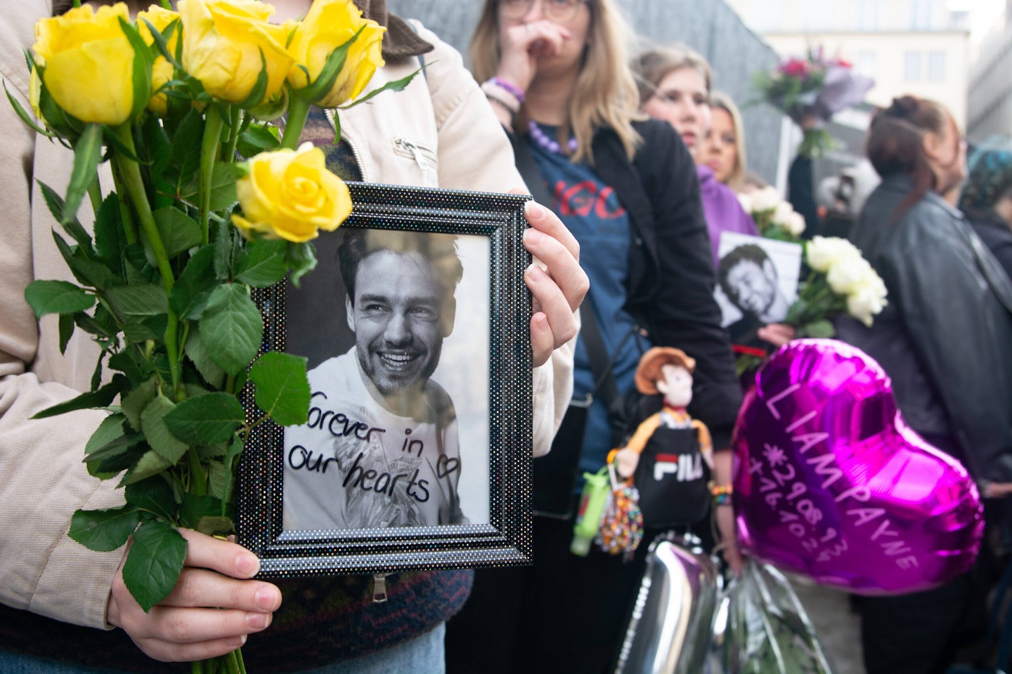 Fans from all over the world have been paying tribute to Liam Payne