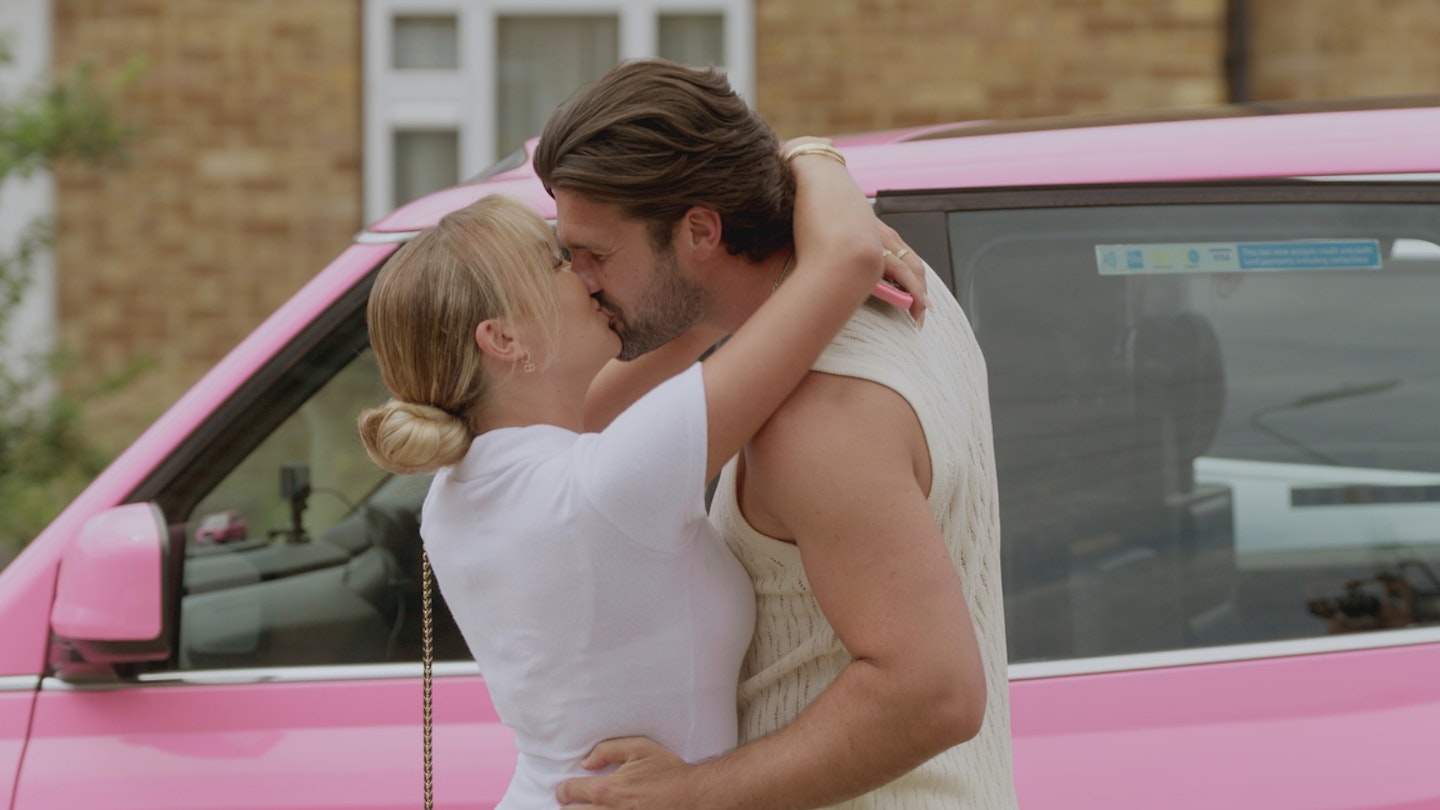 Ella Rae Wise kissing Dan Edgar