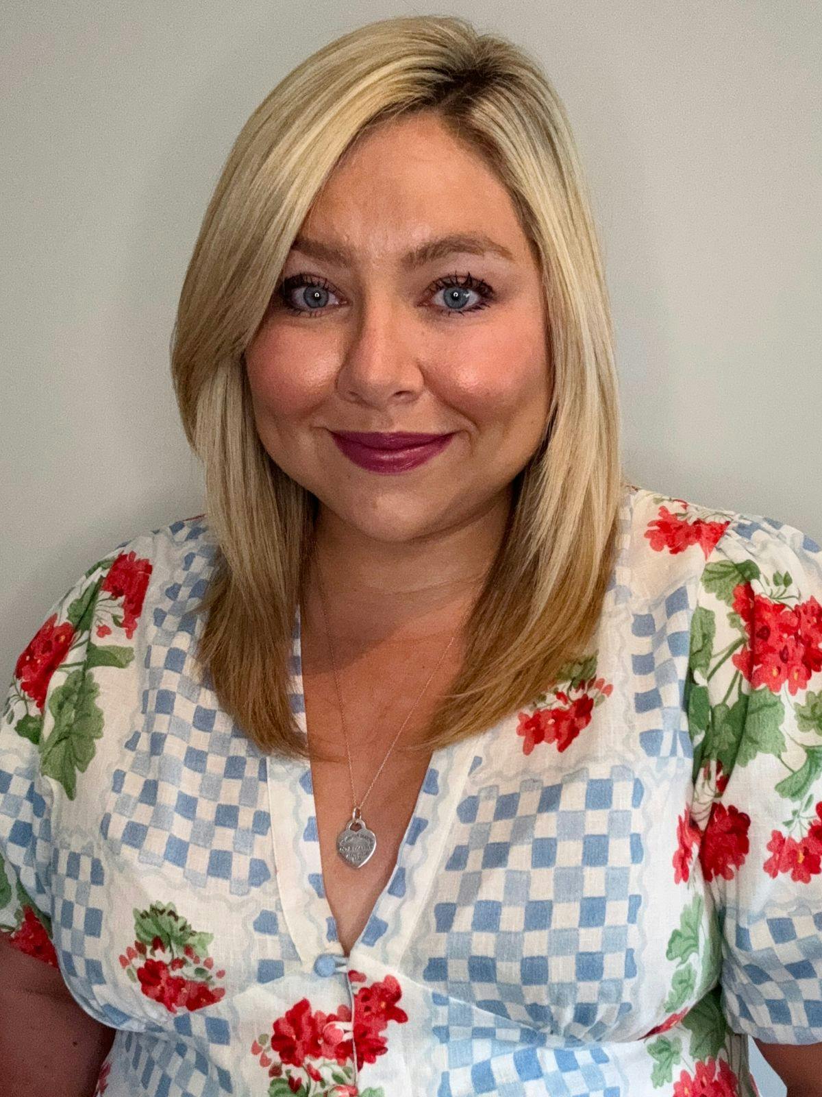 Rosie Floyd | Author | Closer