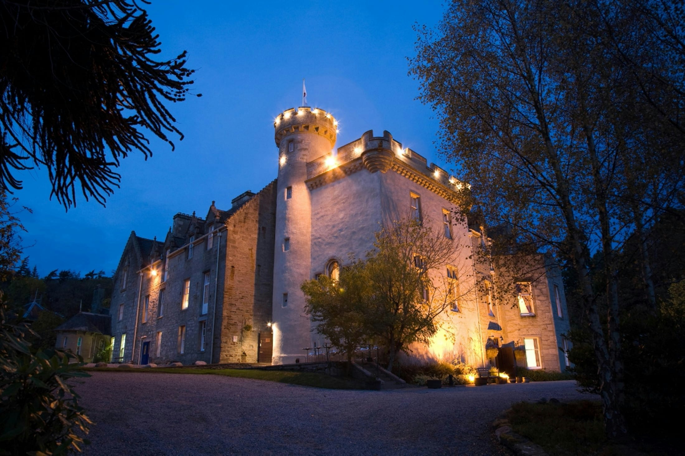 tulloch castle