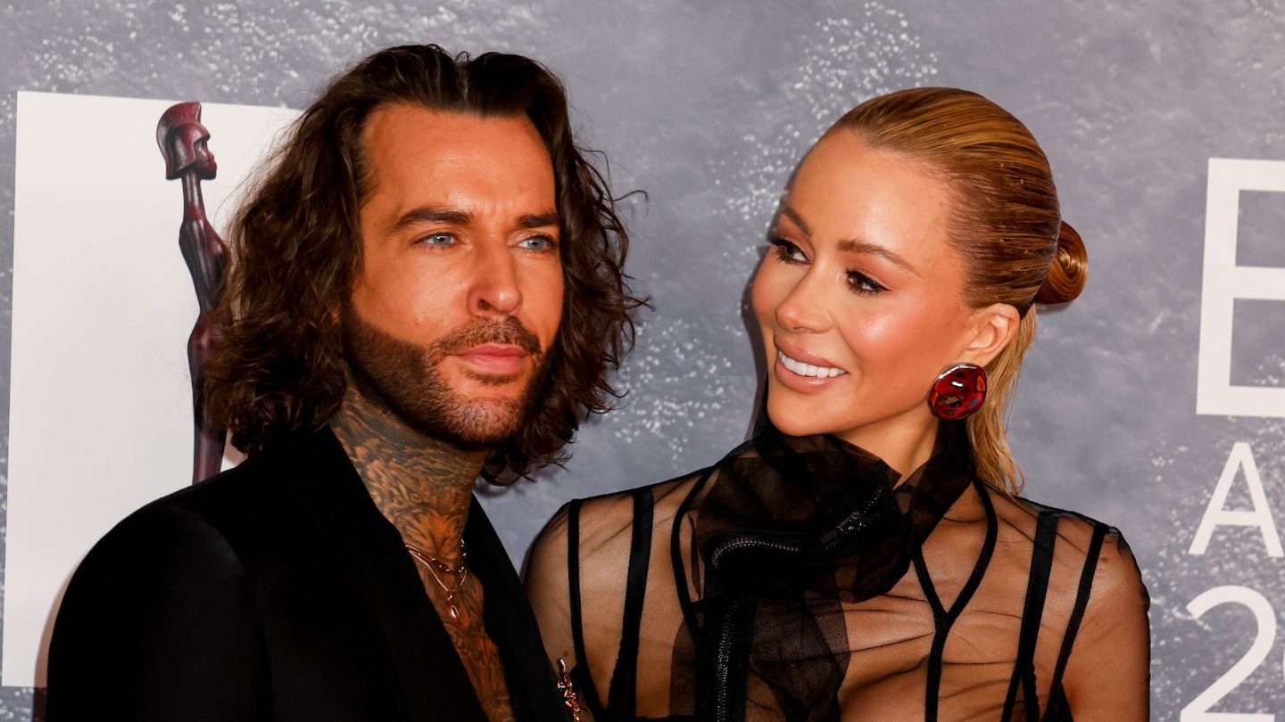 Olivia Attwood And Pete Wicks We re Hard To Keep Up With On A Night Out olivia-attwood-and-pete-wicks-we-re-hard-to-keep-up-with-on-a-night-out