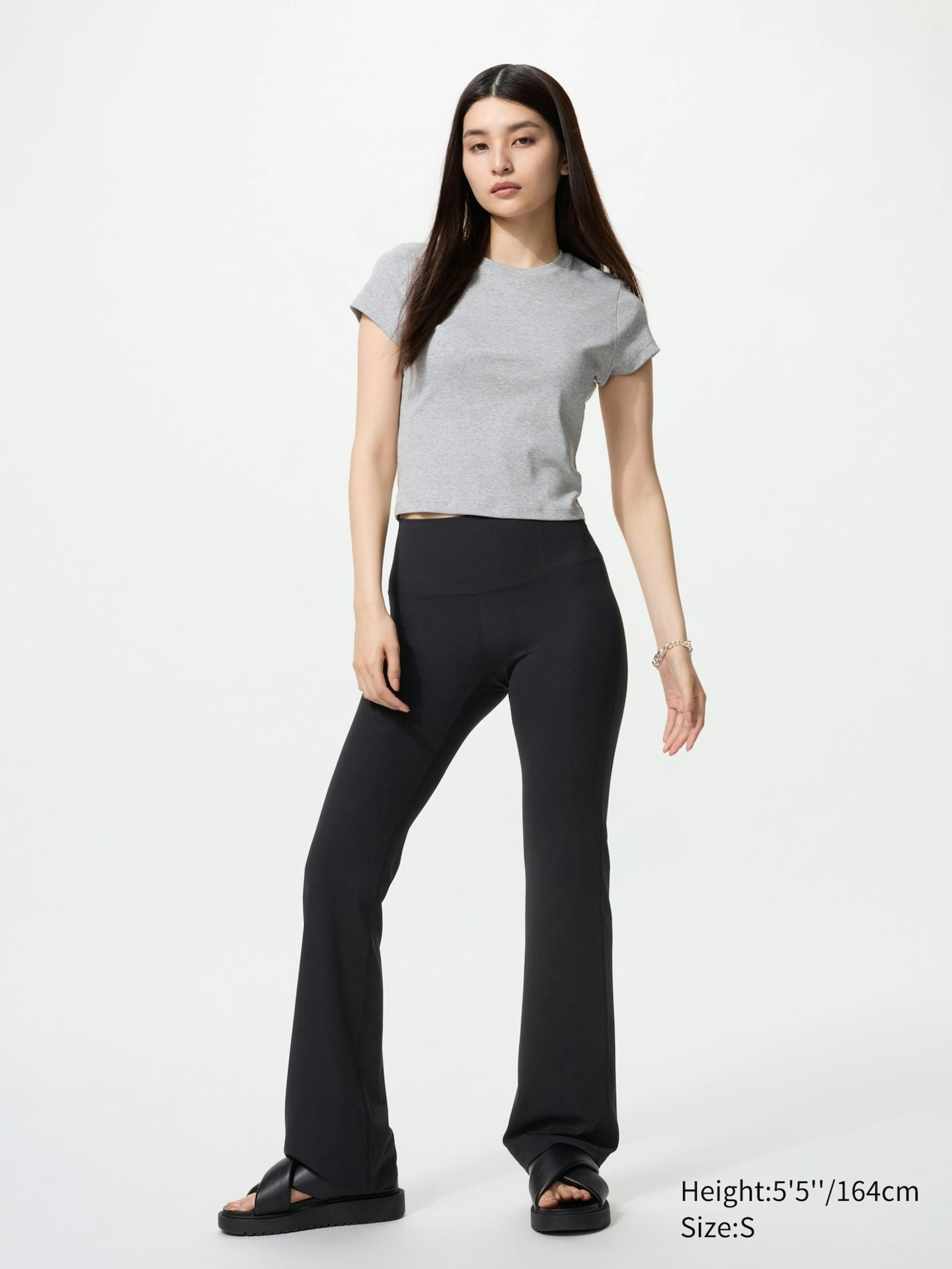 Uniqlo AIRism Soft Flare Leggings