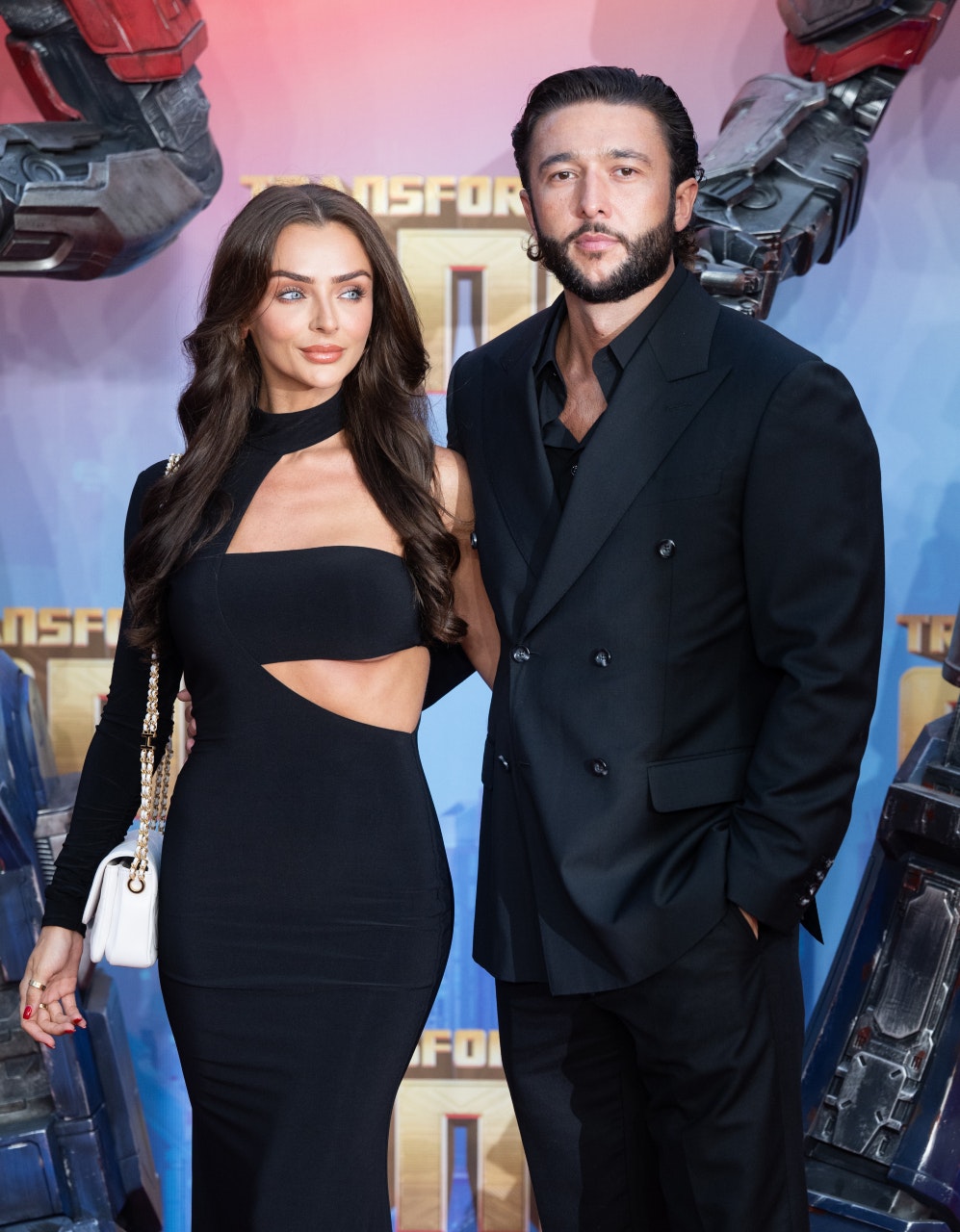 Kady McDermott and Henry Simmons