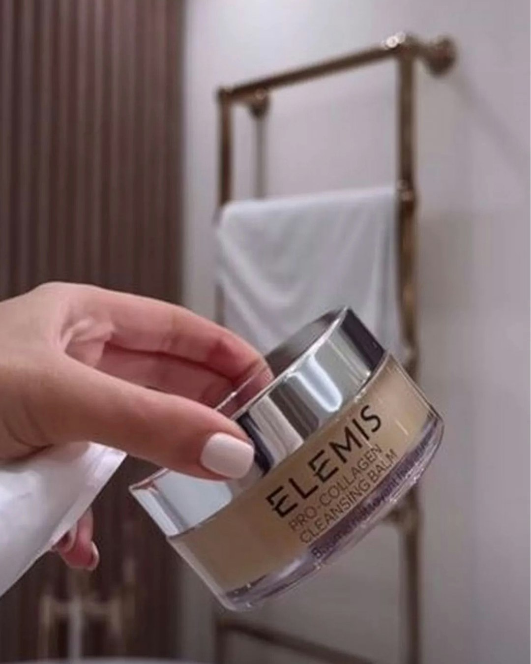 molly-mae-hague-elemis-cleanser
