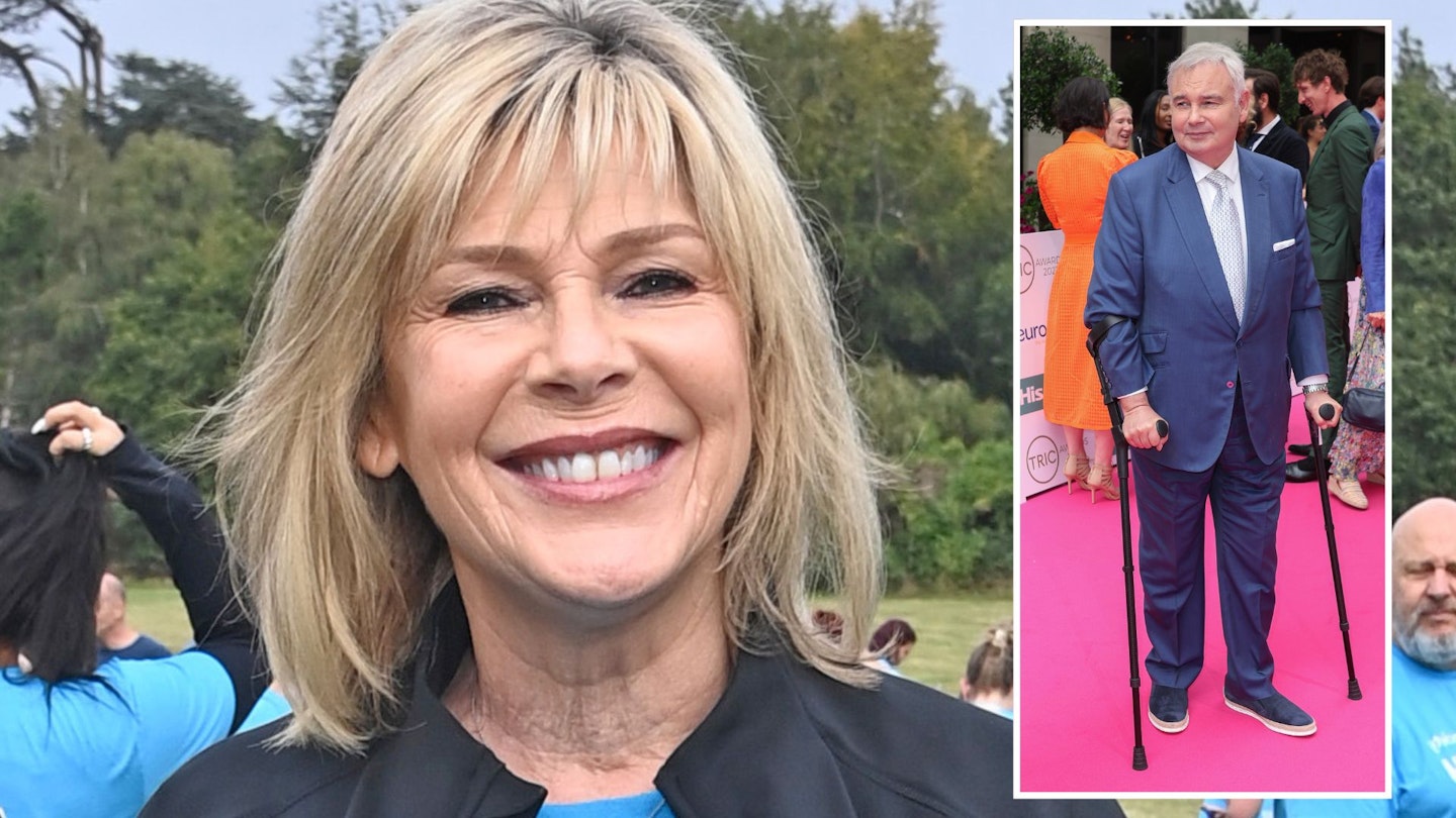 ruth langsford cười toe toét khi eamonn holmes nhìn cô ấy một cách khó hiểu trong một hình ảnh tổng hợp