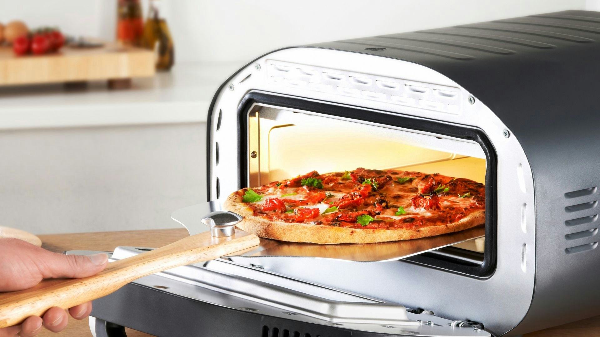 Enter to win a Blackmoor Electric Indoor Pizza Oven