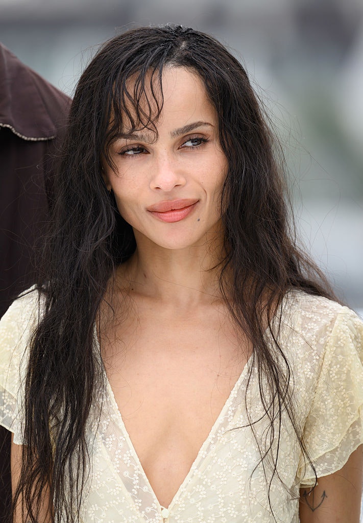 Zoë Kravitz attends the "Caught Stealing" Photocall at the IET Building: Savoy Place