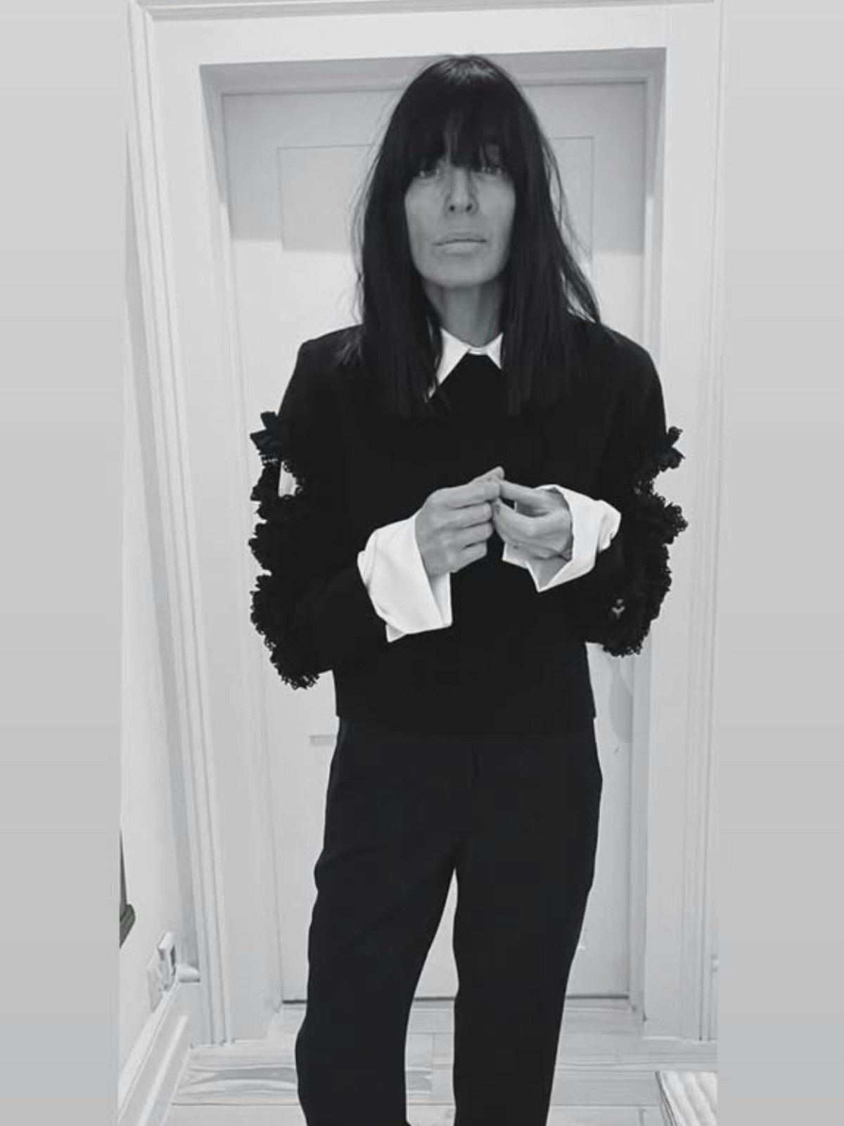claudia-winkleman-traitors-outfits