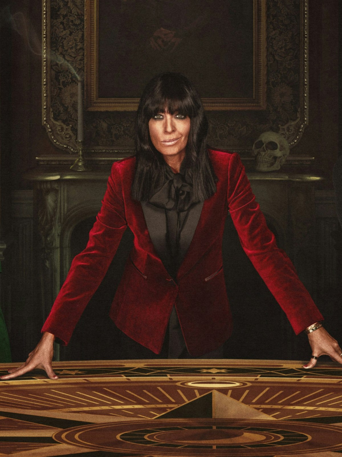 claudia-winkleman-traitors-outfits