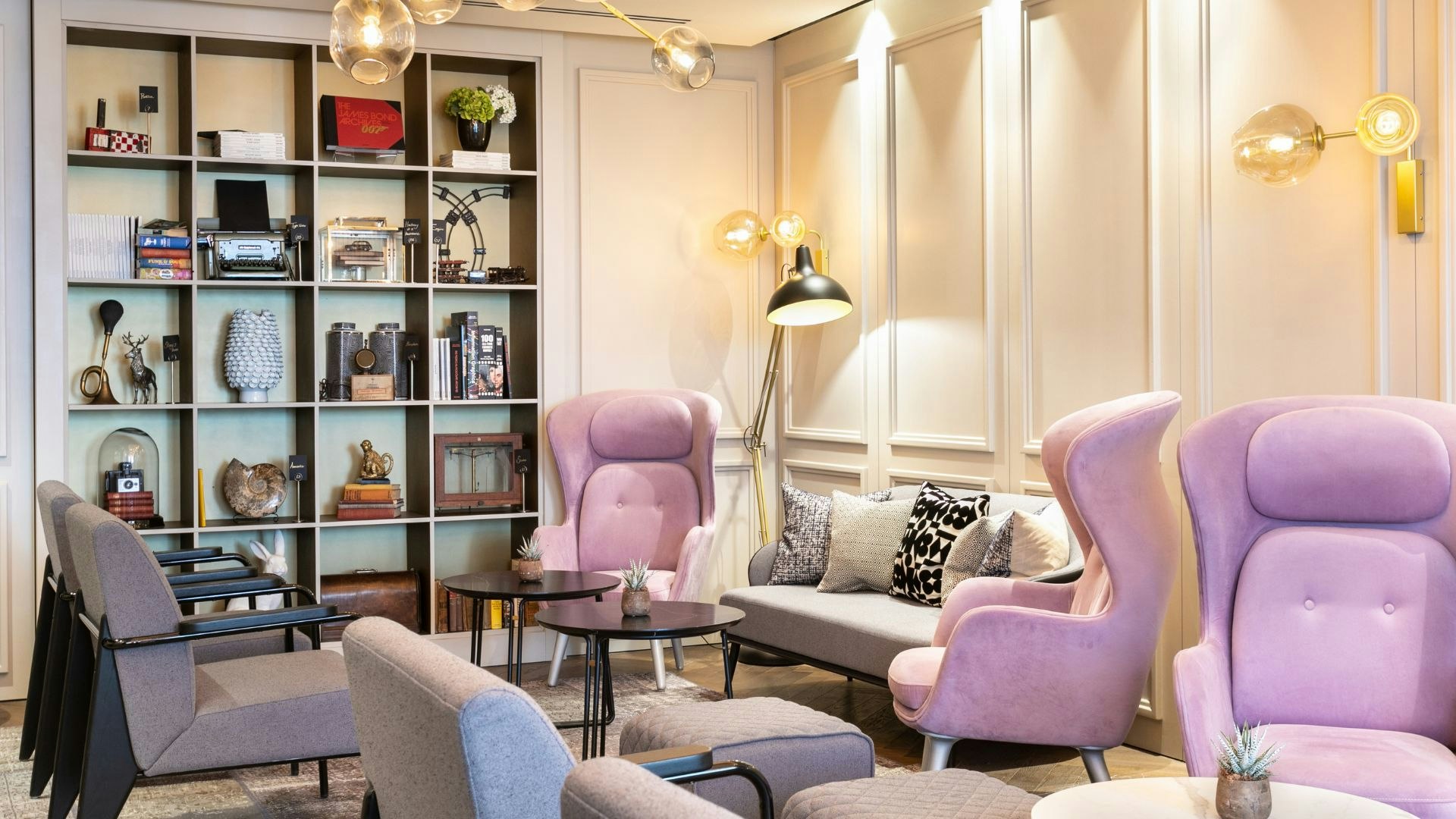 library holmes hotel london