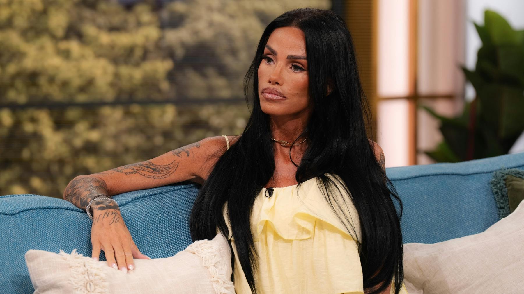 Lee’s out of prison and Katie's friends fear she’s about to get pulled back in
