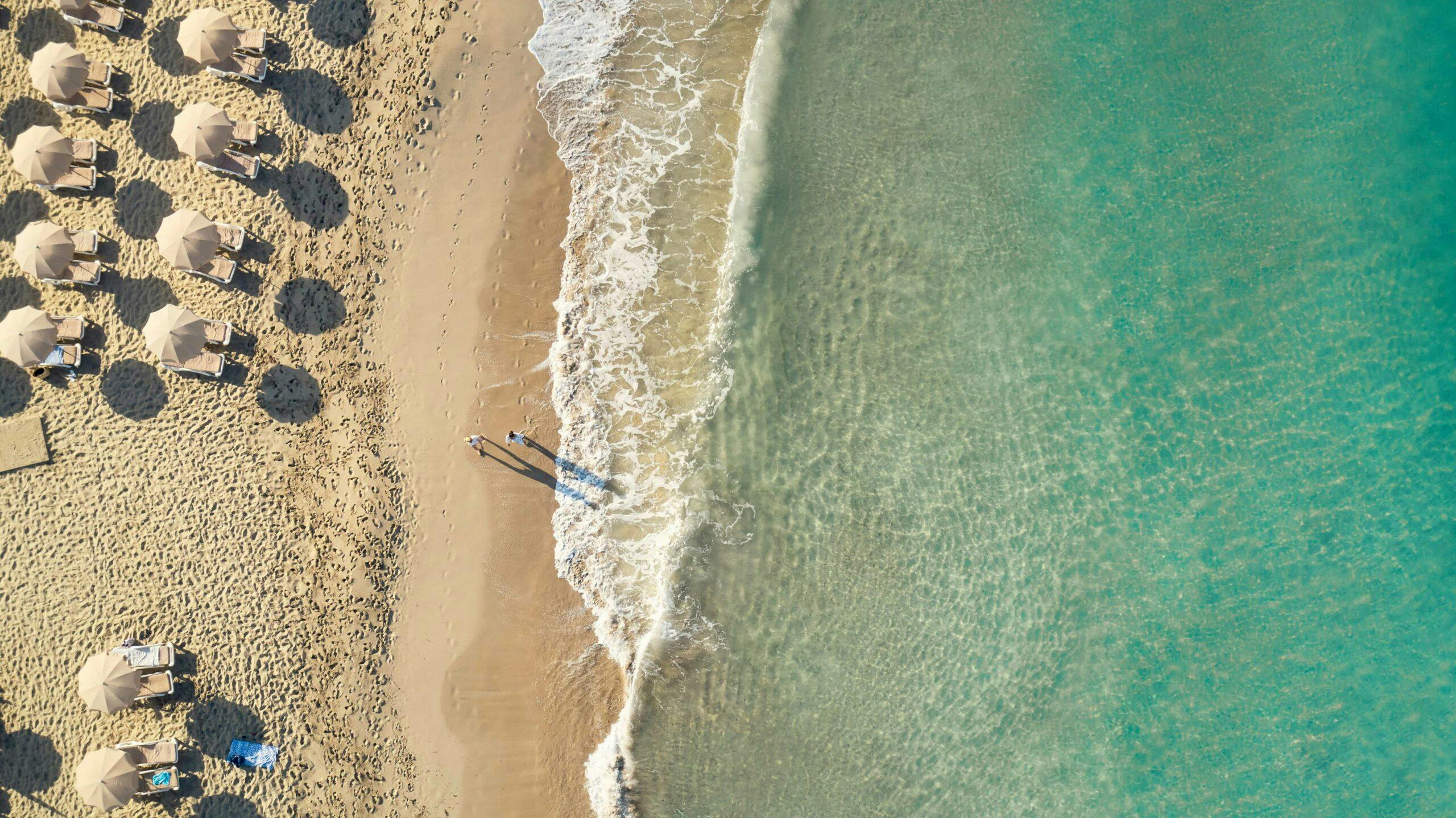 Here's How You Can Book A Luxury Holiday And Actually Save Money - Vimarsana News