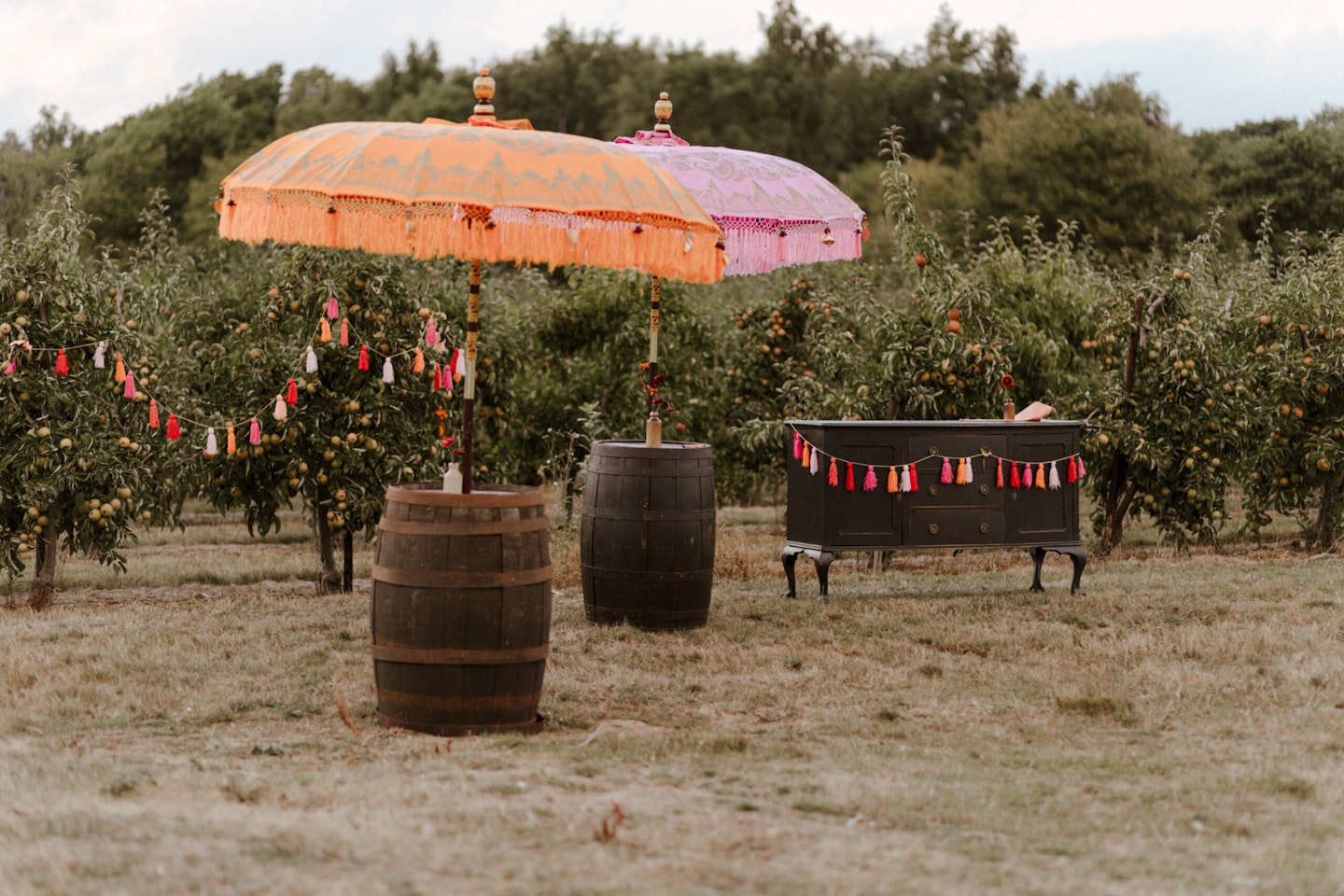 Hire Love furniture bar and parasols