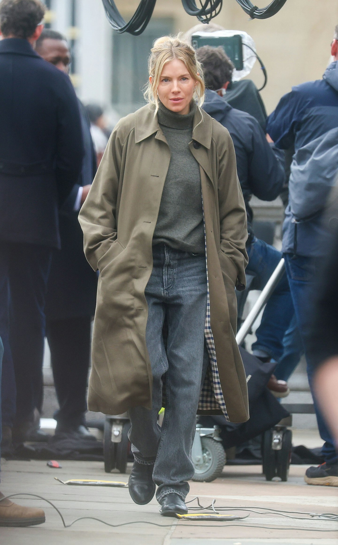 Sienna Miller Sezane trench coat