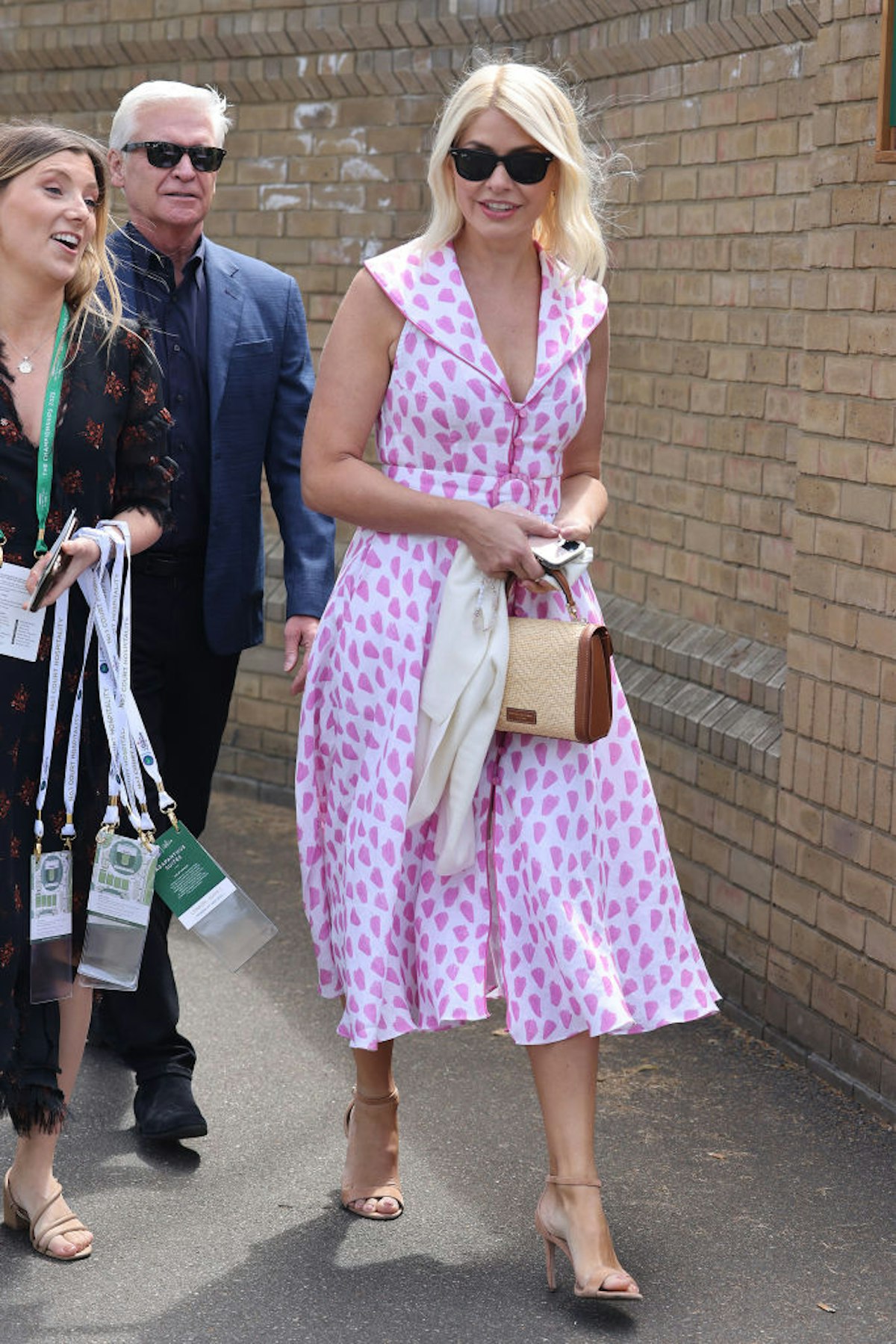 holly-willoughby-dresses-where-to-buy-them