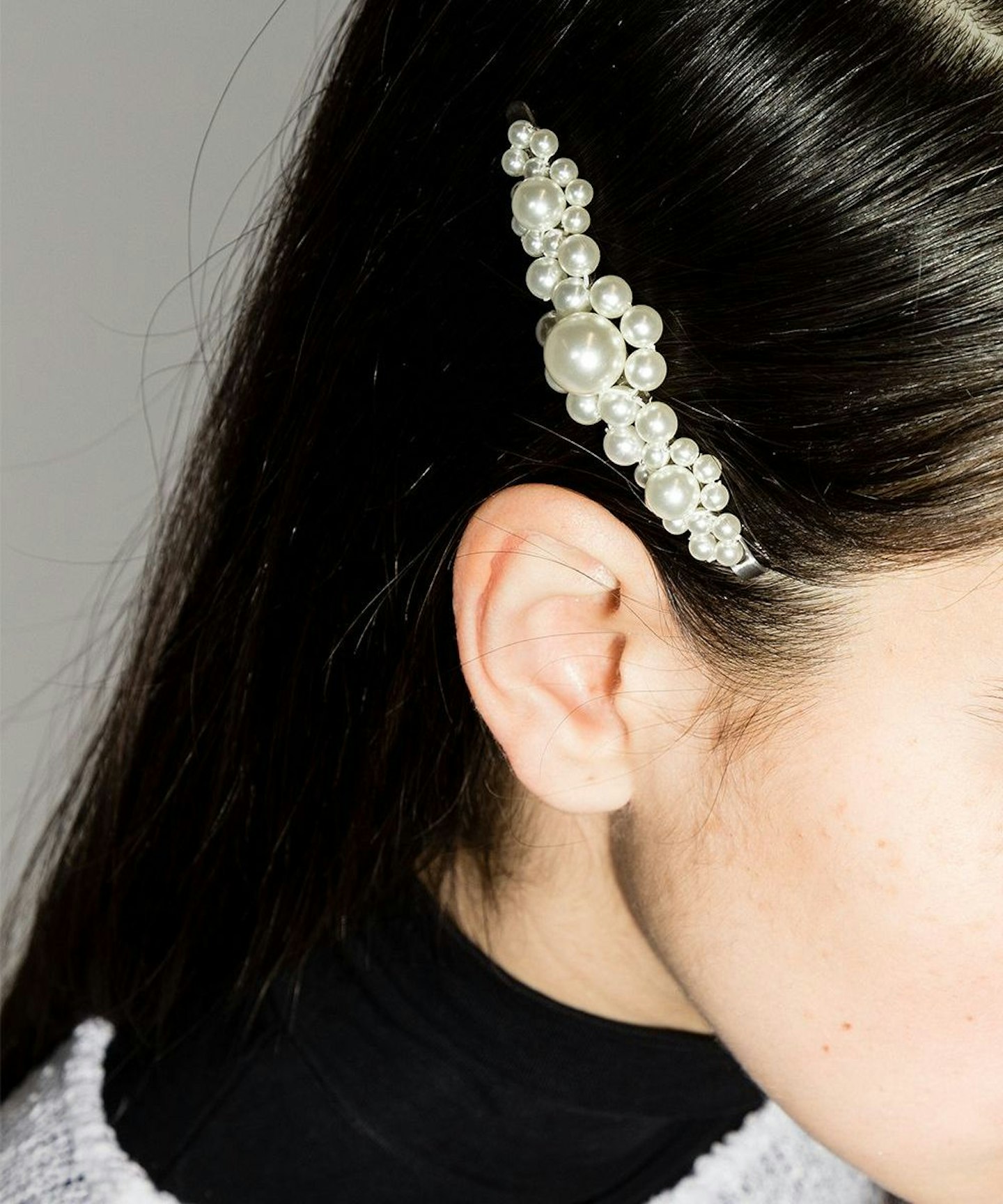 Simone Rocha Large Floral Faux Pearl-Embellished Hair Clip