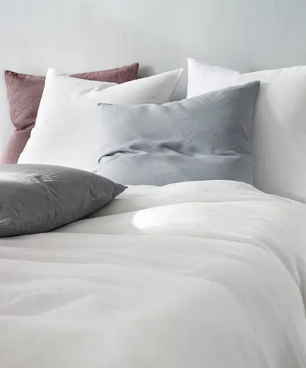 The Best 'Hotel' Style Bedding To Make Every Night Luxurious