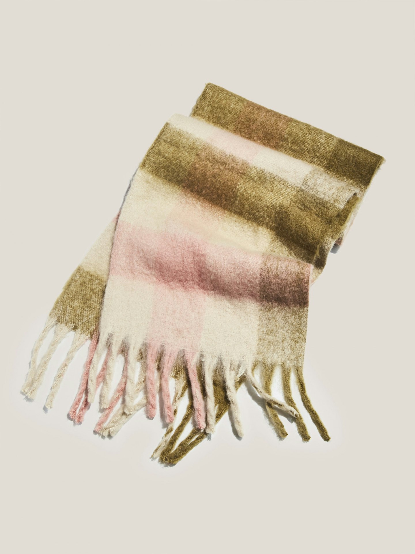 50 under 50 white stuff scarf 