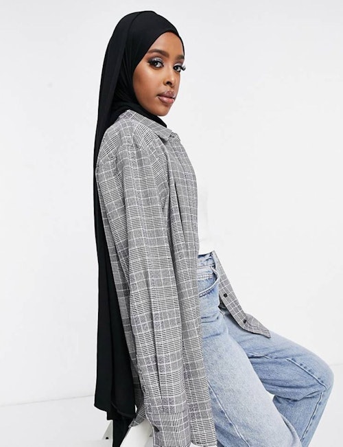 ASOS DESIGN Extra Large Headscarf in Black