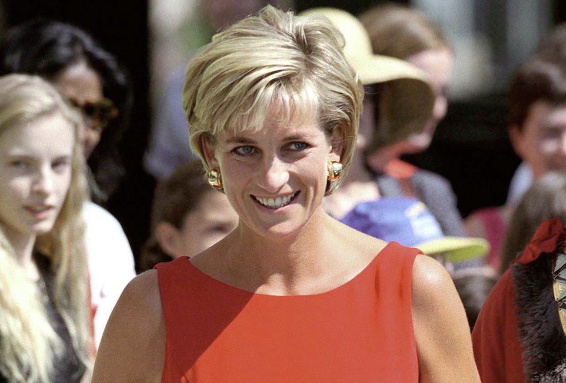 PHOTOS] Princess Diana: Pics Of The Late Princess Of Wales – Hollywood Life