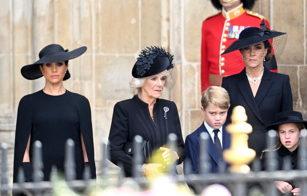 Ladies black hats sales for funerals uk