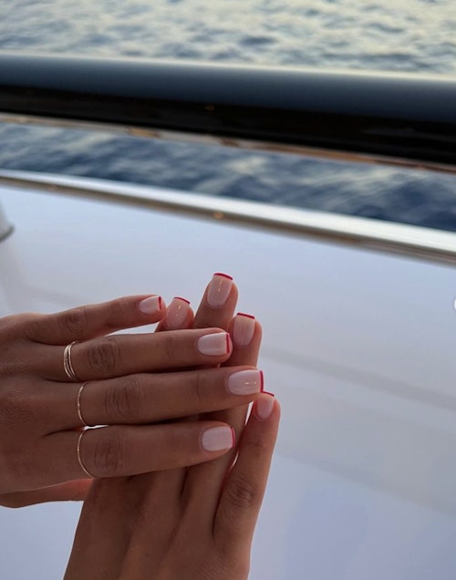 Petite Red Tips