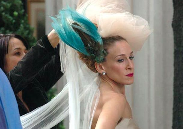 A Complete History Of Carrie Bradshaw’s Relationship With Birds Grazia