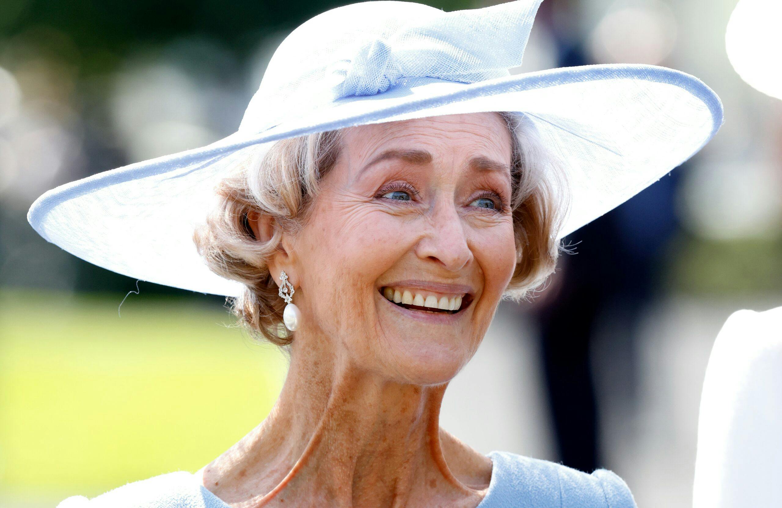 The Crown S5 Who Is Penelope Knatchbull Aka Lady Romsey? Grazia