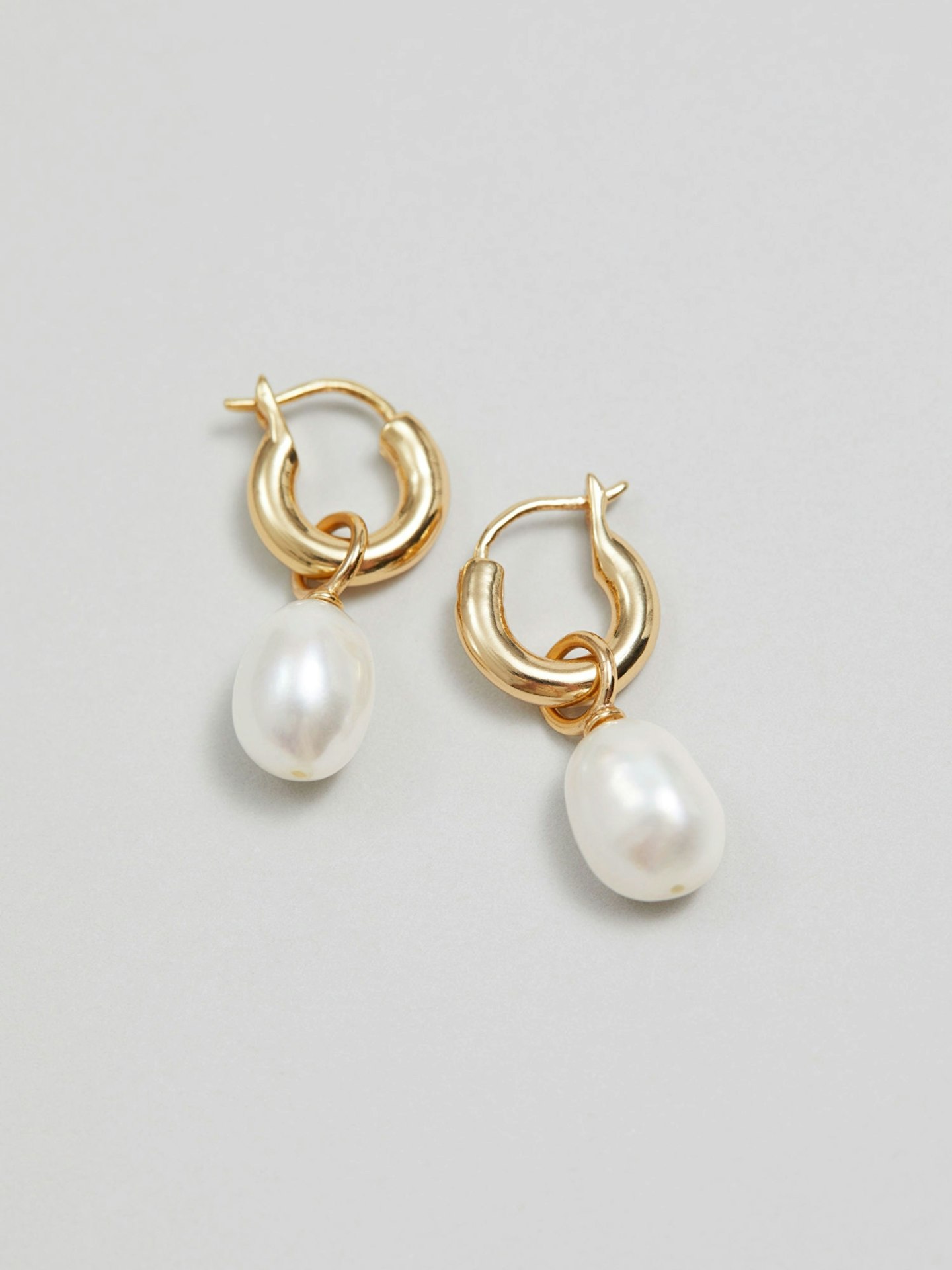 & Other Stories, Freshwater Pearl Hoops