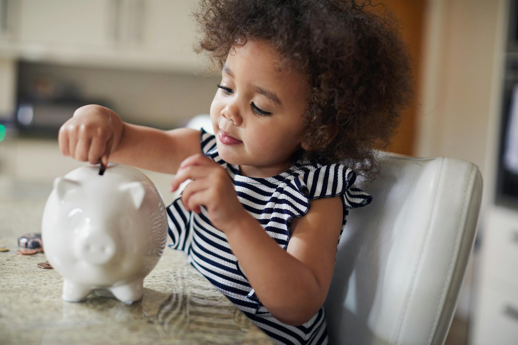 Pocket Money: Why The Gender Pay Gap Starts Early - Vimarsana News