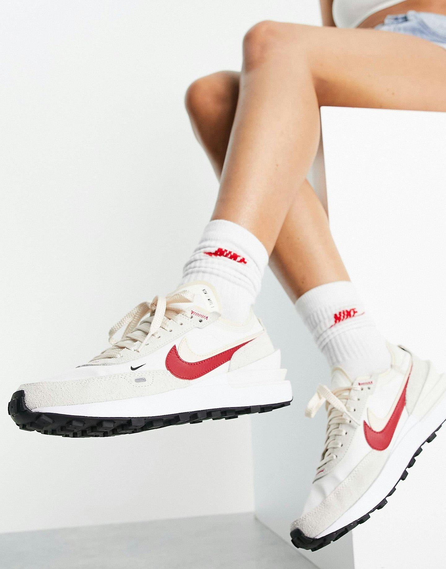 Nike Waffle One SE trainers in cream and gym red