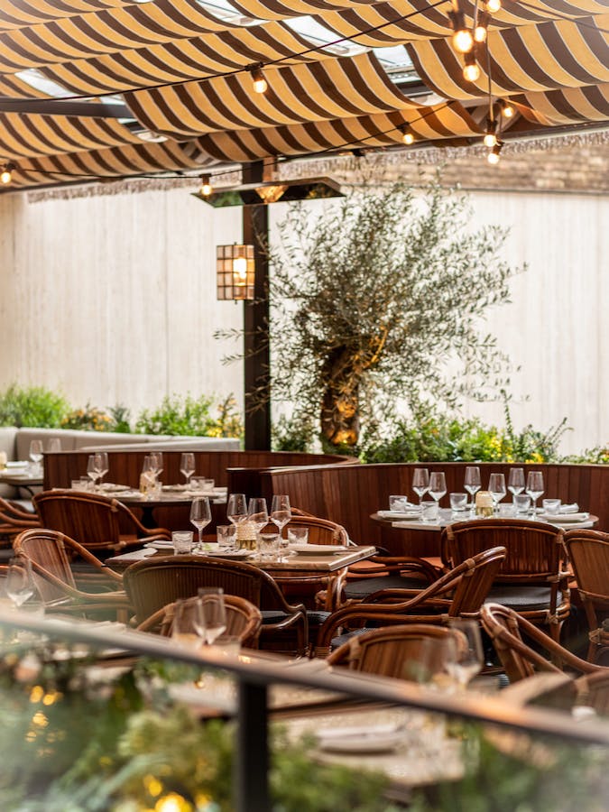 mayfair restaurants with outdoor seating