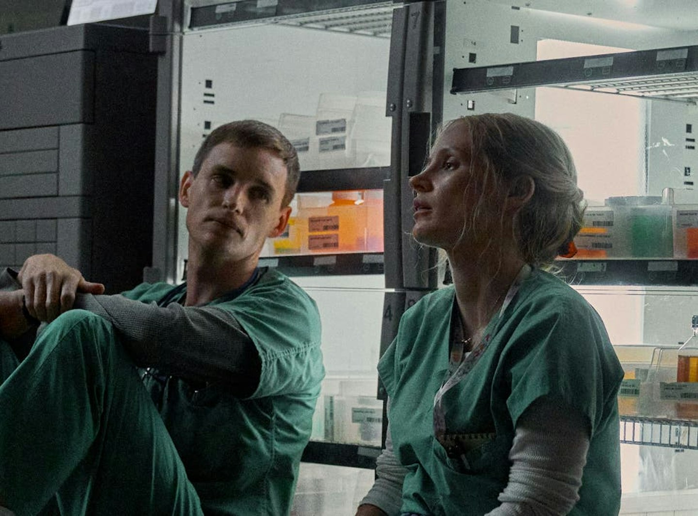 Eddie Redmayne and Jessica Chastain in The Good Nurse 