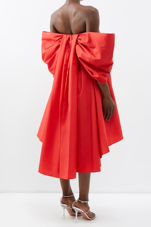 Buying New Outfits For Party Season, Rent These Dream Looks